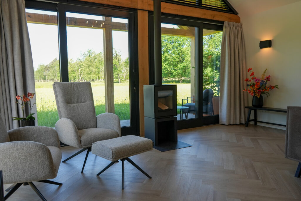 Woonkamer van Bed & Breakfast De Koningshoeve in Staverden